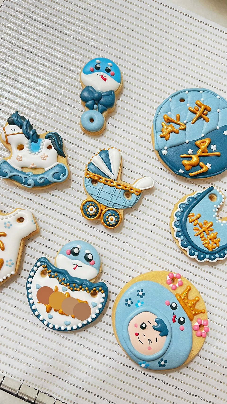 卡通造型收涎糖霜