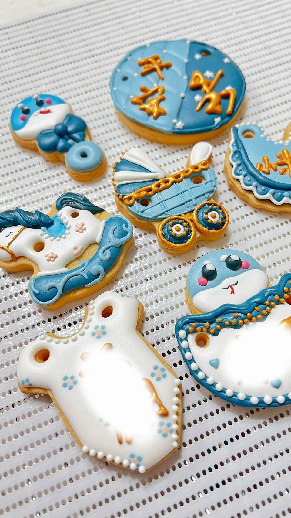 卡通造型收涎糖霜