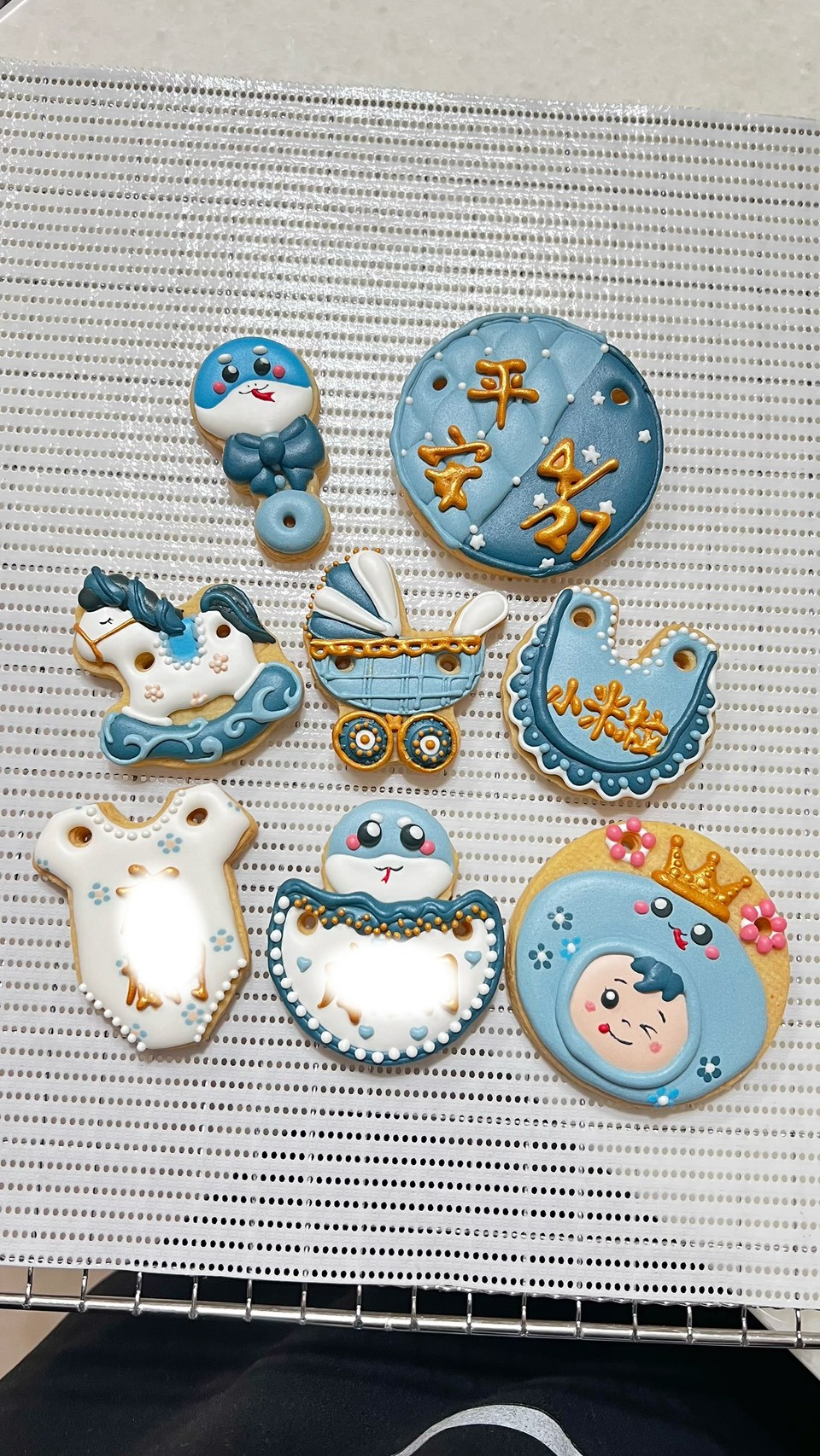 卡通造型收涎糖霜